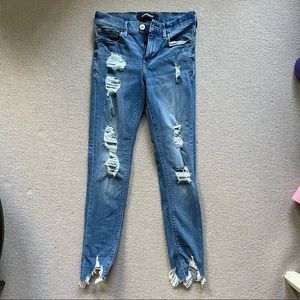 Ripped skinny jean!